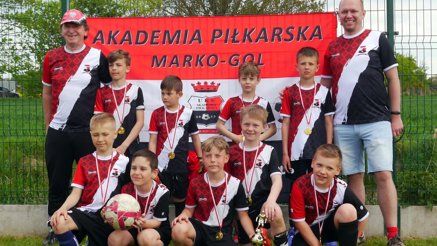 Ofensywny pokaz gry starszych żaków AP Marko-Gol