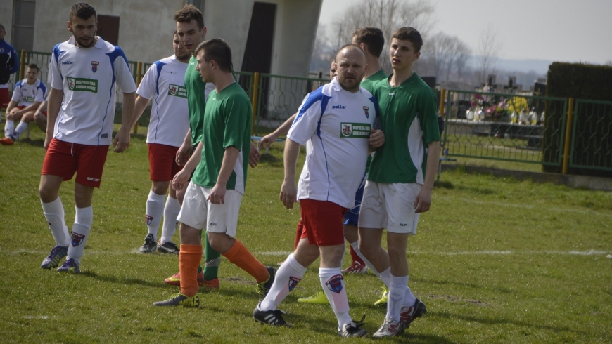 Wygrana na ciężkim boisku w Bychowie