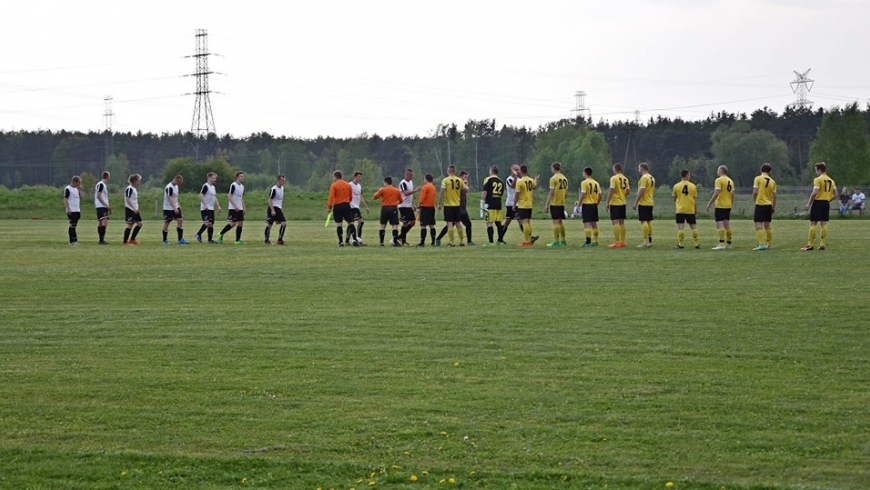 Megawat Świerże Górne  - Zorza Klwów 7:1 (4:0)