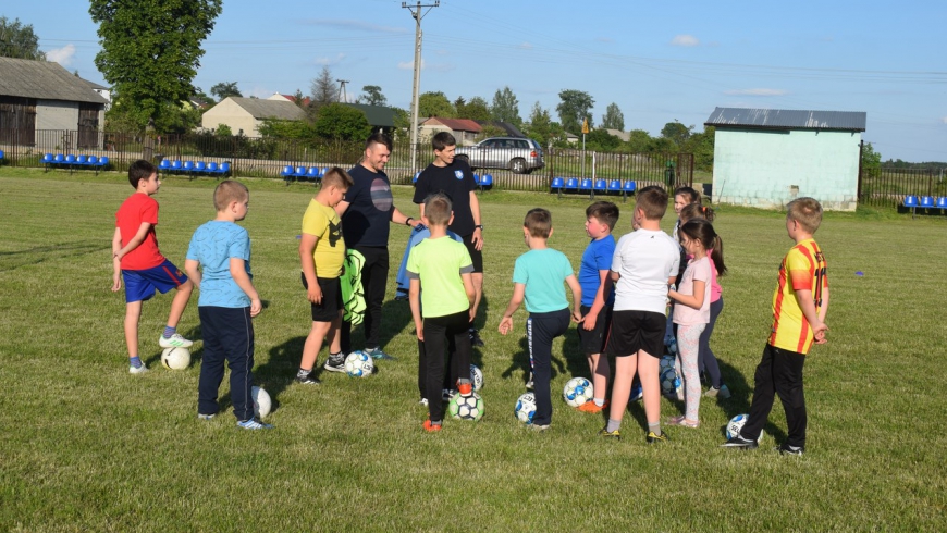 Pierwszy trening orlików.