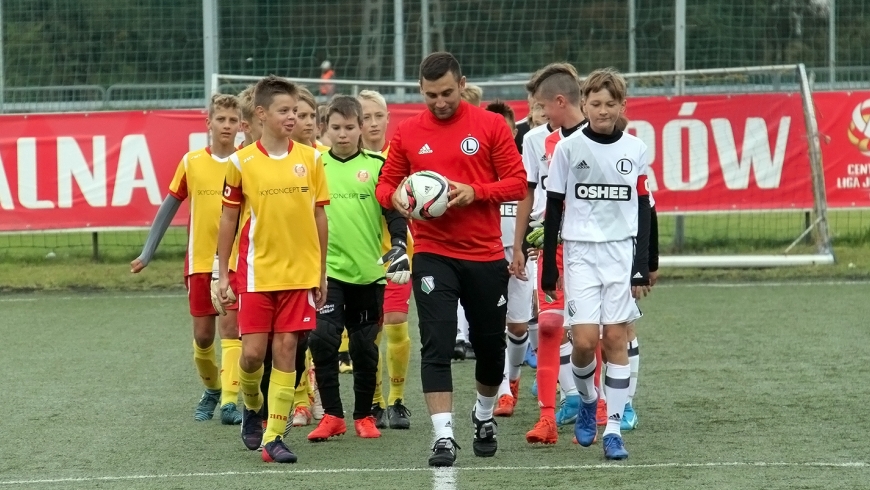 Inauguracja ligi na własnym boisku