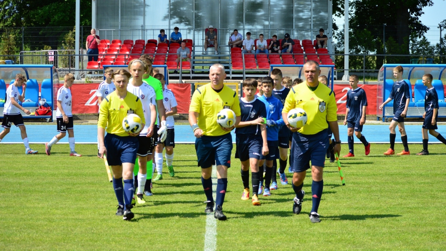 ZAP JUNIOR ZBĄSZYNEK - KORONA WSCHOWA. Trampkarz.