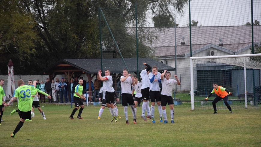 LKS ORZEŁ PACZYNA vs FC KŁODNICA GLIWICE