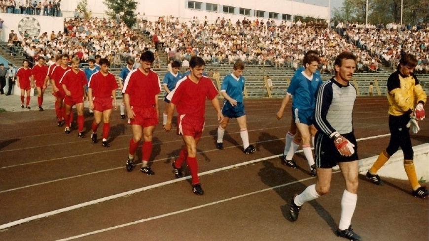 „W ekstraklasie i na jej zapleczu. Zawisza Bydgoszcz 1984-1998” – nowa książka