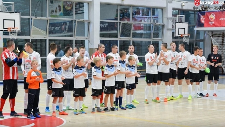 Zobacz bramki - KS Gredar Futsal Team Brzeg - FC Remedium Hybryd Pyskowice 5:1