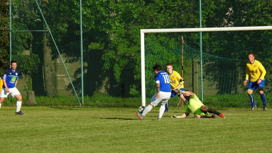 Tempo Stolarzowice - LKS ŻYGLIN