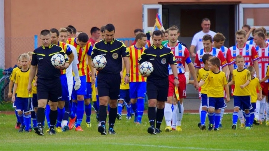 Bartłomiej Wiśniewski arbitrem pucharowego meczu w Kruszynie