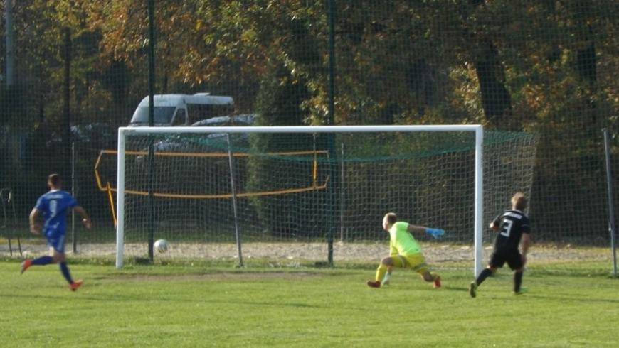 KLASA "B": LKS Bulowice - PULS Broszkowice 0:0