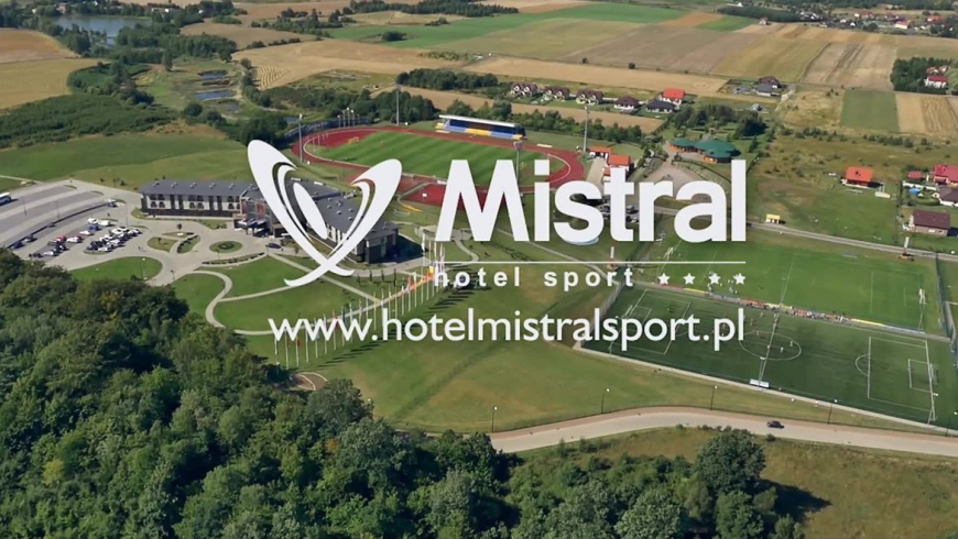 Oferta letniego obozu-Hotel Mistral Sport Gniewino.