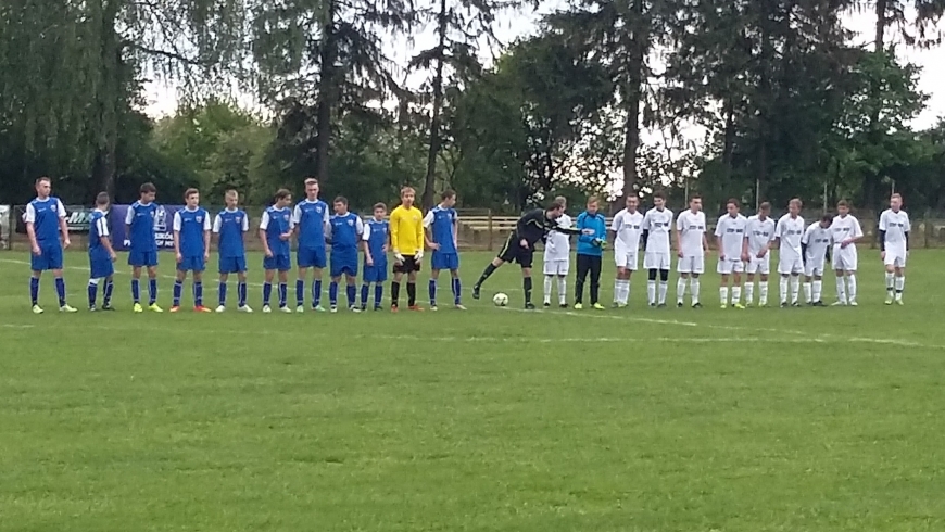 Niespodziewana porażka juniorów młodszych