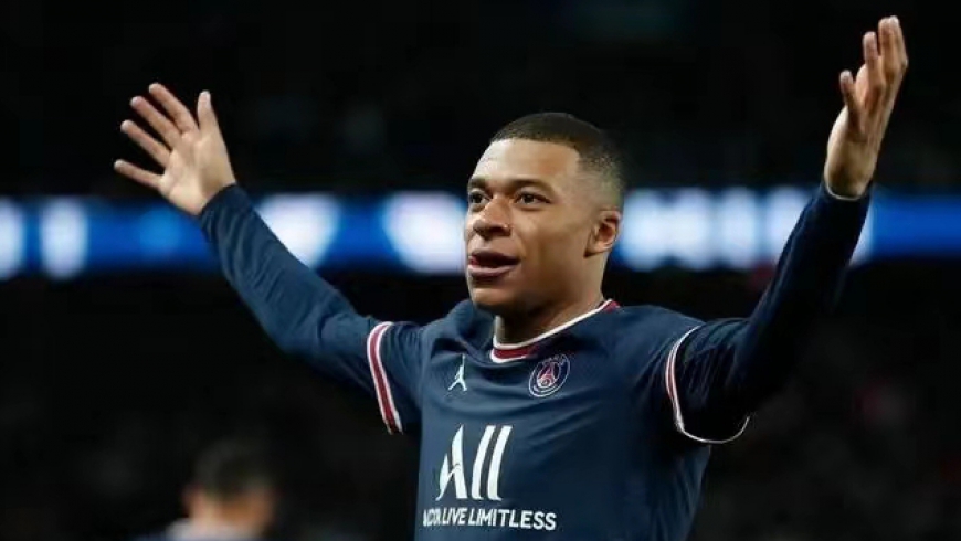 Mbappe, který stojí za pokušením peněz, čelí budoucím výzvám