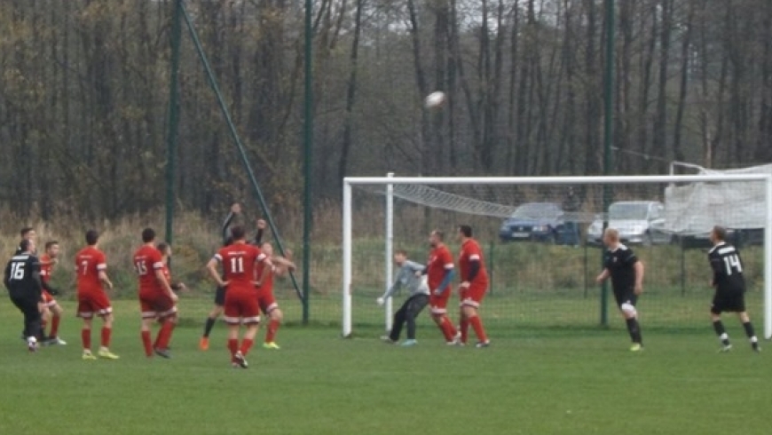 KLASA "B": LKS Poręba Wielka - PULS Broszkowice 0:7