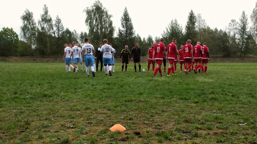 PIERWSZA PORAŻKA: KORONA OLSZYC 0-1 AMAZONKA WIŚNIEW