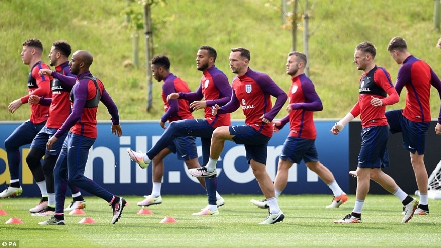 Englandsquaden tåg tillsammans för första gången inför Euro 2016