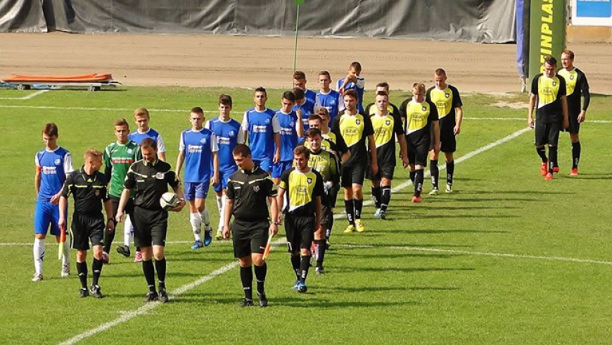 Nerwowa, ale szczęśliwa wygrana na głównej płycie Stadionu Miejskiego